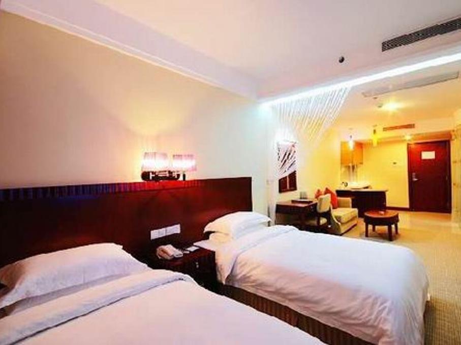 Starway Hotel Silver Джухай Екстериор снимка