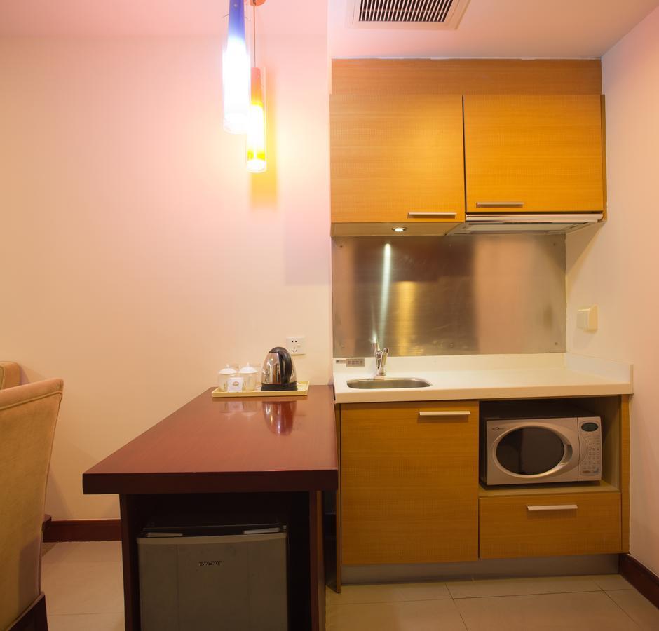 Starway Hotel Silver Джухай Екстериор снимка