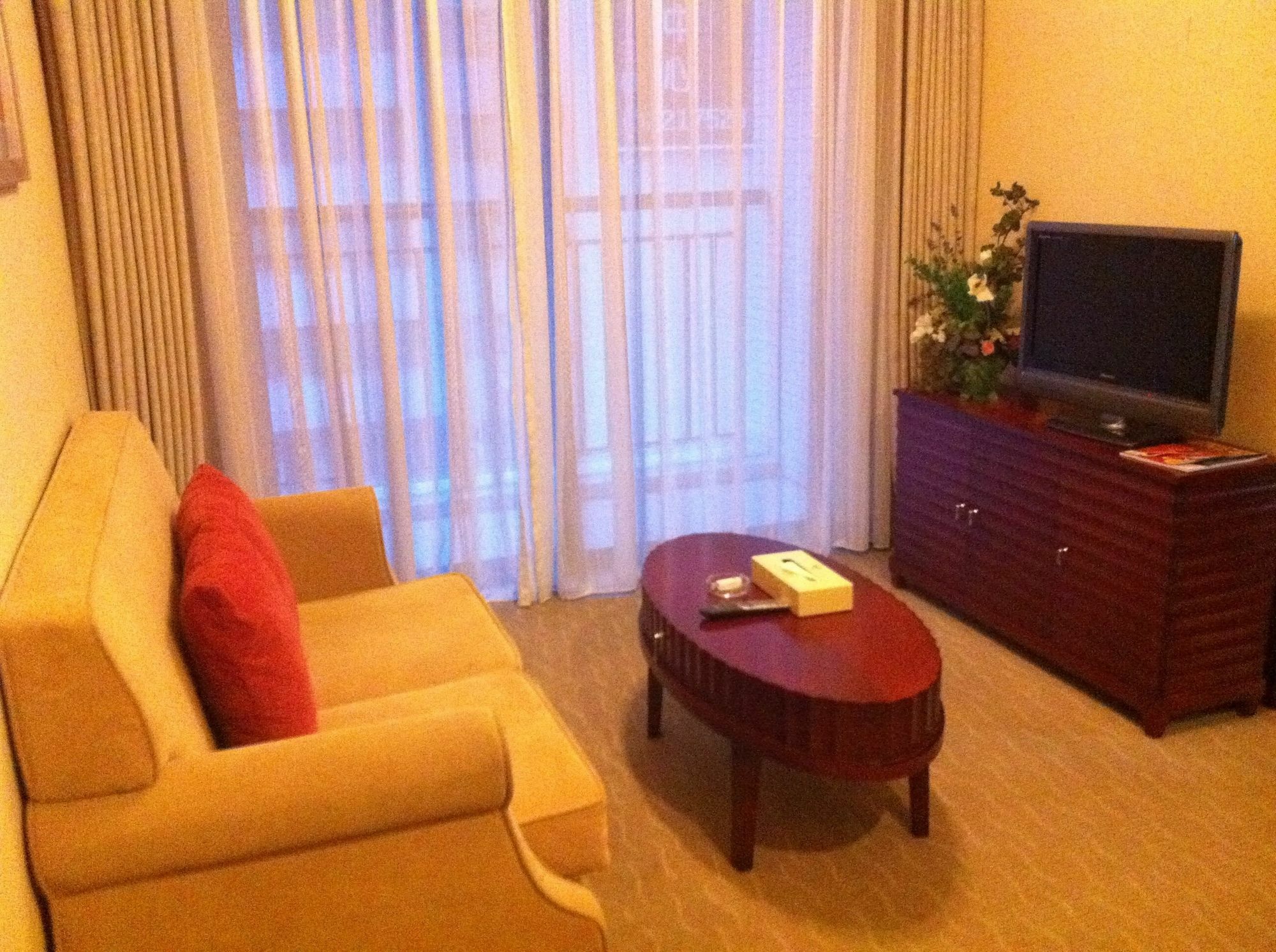 Starway Hotel Silver Джухай Екстериор снимка